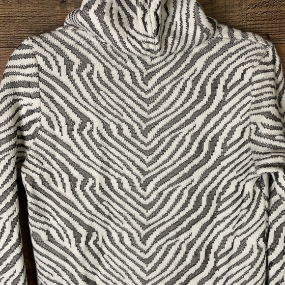 Splendid zebra print full zip hoodie sweater jacket Size Small - Picture 8 of 10